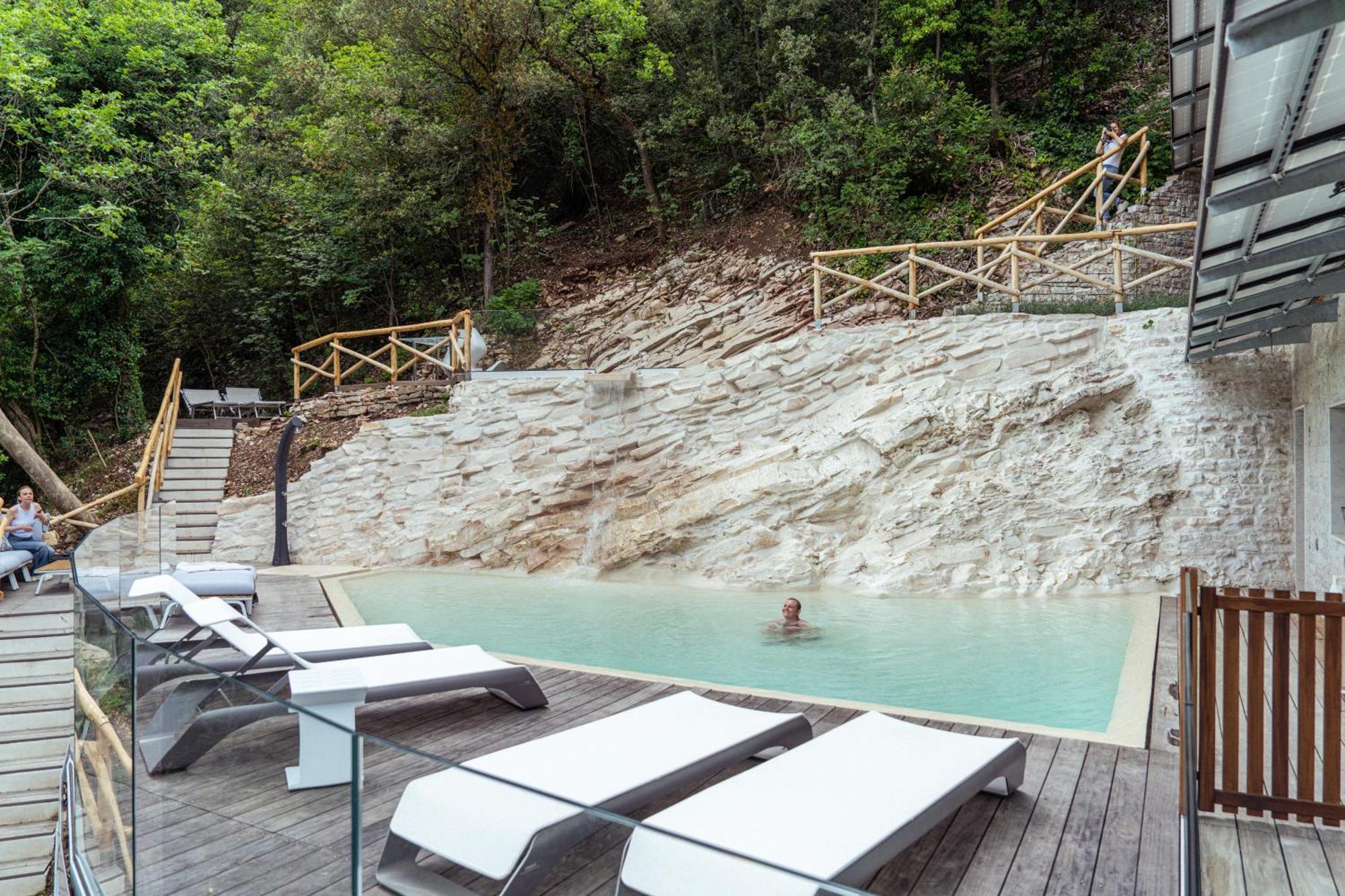 La Forestale Luxury Ecolodge Piano Terra- Appt Acqualagna Exterior photo